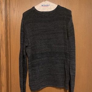 Manguun Sweater